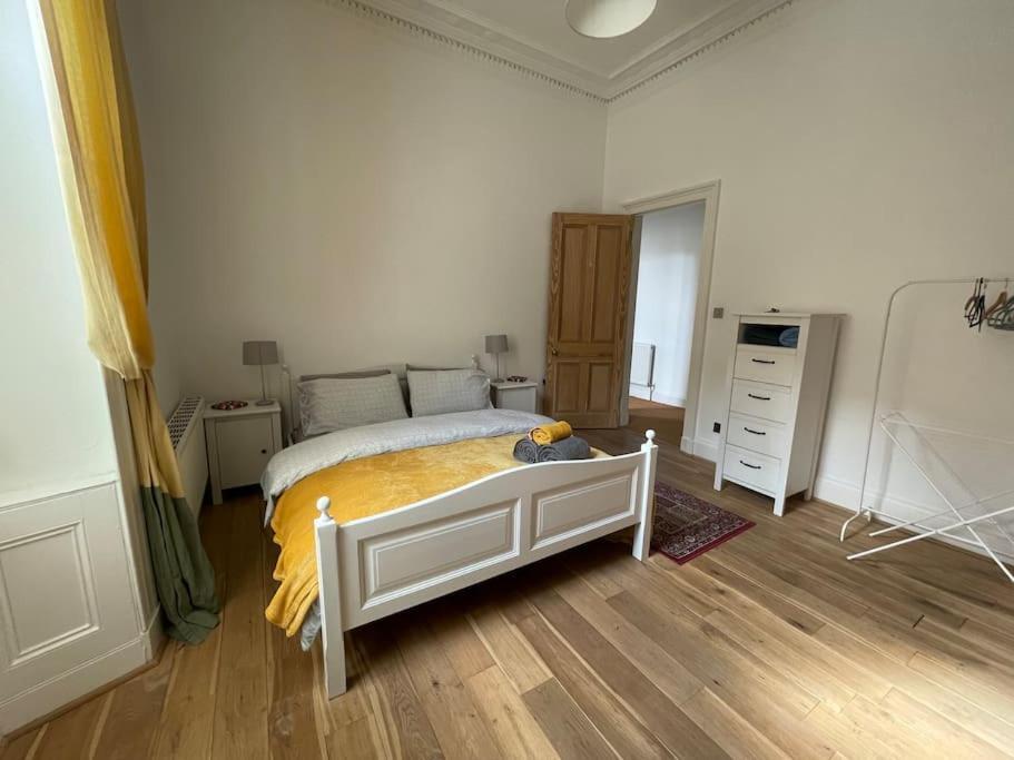 Stunning West End Flat! Glasgow Exterior foto