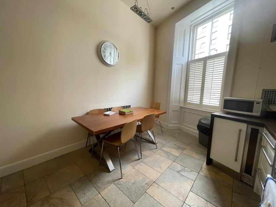 Stunning West End Flat! Glasgow Exterior foto